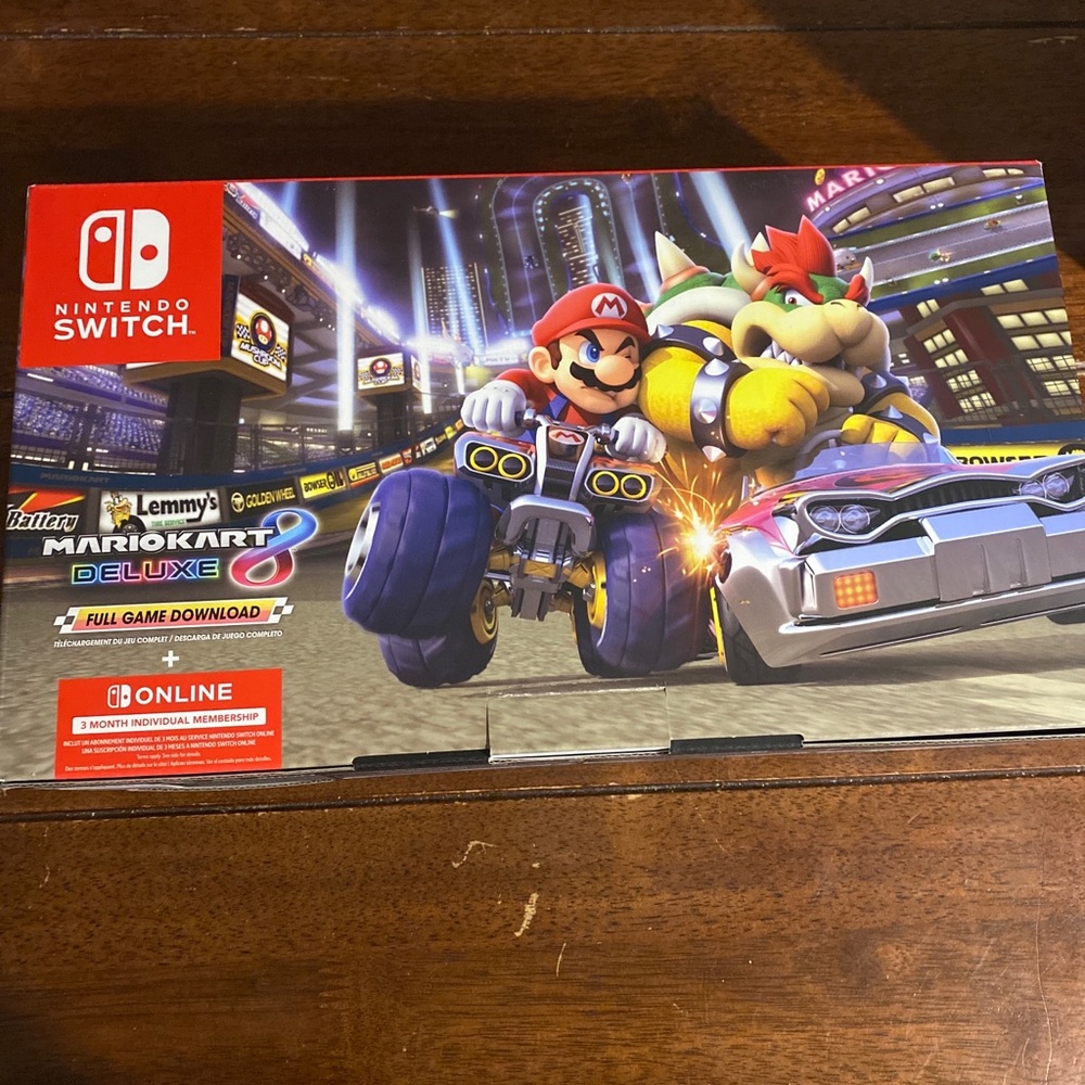 Nintendo Switch V2 Mario Kart 8 Deluxe Bundle with Download Codes - Picture 4 of 6
